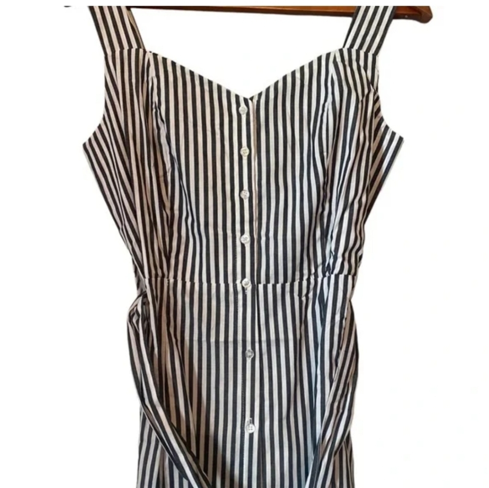 The Royal Standard Gray and white Allison Button Down Dress Size Small - Picture 3 of 6